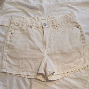 Old Navy Cream Straight-Leg Denim Shorts